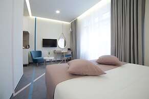 City Nest Modern & Cozy Suites