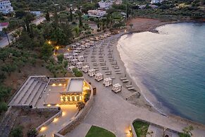 Zeus Eleva Mirabello Bay