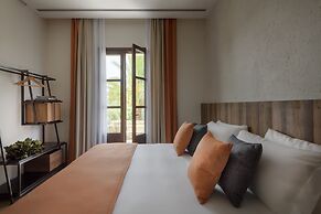 Momentum Resort