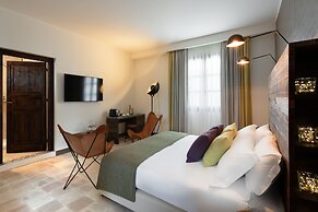 Momentum Resort