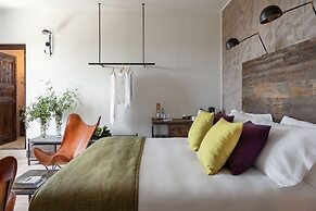 Momentum Resort