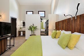 Momentum Resort