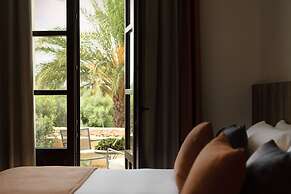 Momentum Resort