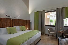 Momentum Resort