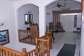 Pink Rock Bed & Breakfast
