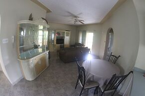Royal Tower Suites