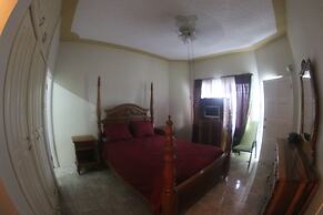 Royal Tower Suites
