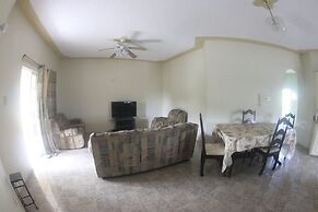 Royal Tower Suites
