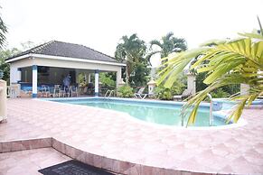 Royal Tower Suites