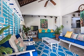 Beach Palm Villa