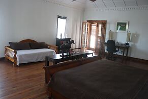 Mohagany House