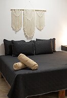 Sonido Del Mar Hotel and Yoga Loft