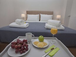 Unique Apartment near Acropolis by GHH