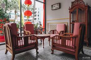 CIQ HOTEL at Jalan Trus