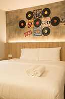 CIQ HOTEL at Jalan Trus