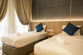 CIQ HOTEL at Jalan Trus