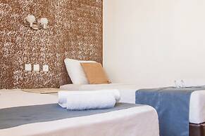 Toros Hotel