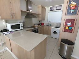 Lagoon Beach Hotel Apartments