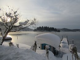 Nojiri Lake Resort