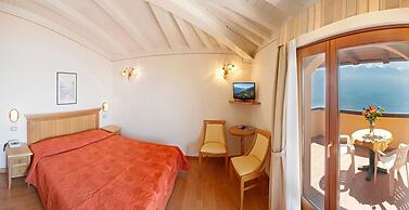 Residence Pineta Campi