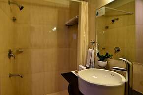Hotel Surya Plaza