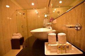 Hotel Surya Plaza