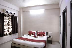 Hotel Amit Palace