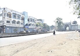 Hotel Royal Front Residency