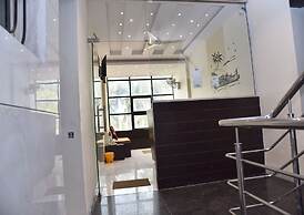 Hotel Royal Front Residency
