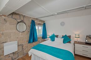 Kirkstall Bridge Apartments - 25