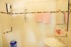 Hoai Huong Homestay