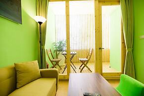 Summer Sea Hostel