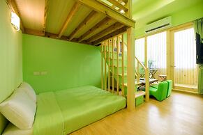 Summer Sea Hostel