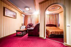 Garden Hotel