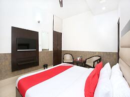 OYO 1355 Hotel Dream