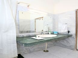OYO 1933 Hotel City Paradise