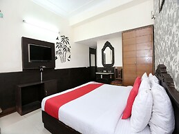 OYO 1933 Hotel City Paradise