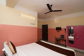 OYO 4979 Prabha Palace Lodge