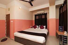 OYO 4979 Prabha Palace Lodge