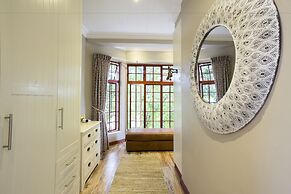 The Browns' Luxury Guest Suites