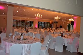Airport Garden Boutique Hotel