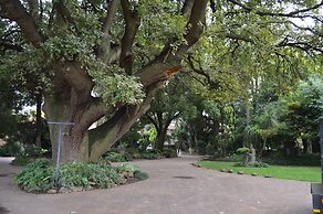 Airport Garden Boutique Hotel