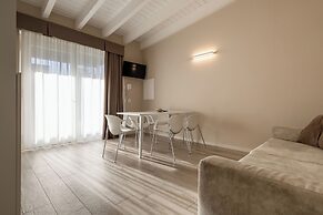 Aurora ApartHotel