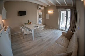 Aurora ApartHotel