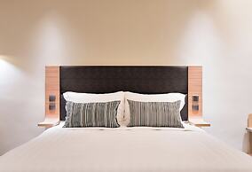 Camlux Hotel