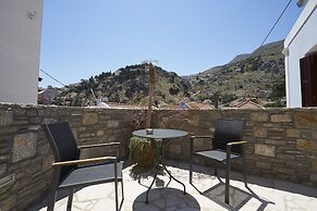 Kaminos Village