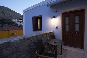 Kaminos Village