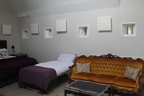 Toadhall Rooms