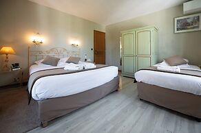 Logis Hôtel Domaine les Falaises
