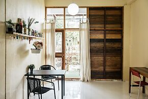 Samlee's House